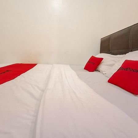 Reddoorz At Andongkoe 64 Salatiga Hotel Exterior photo