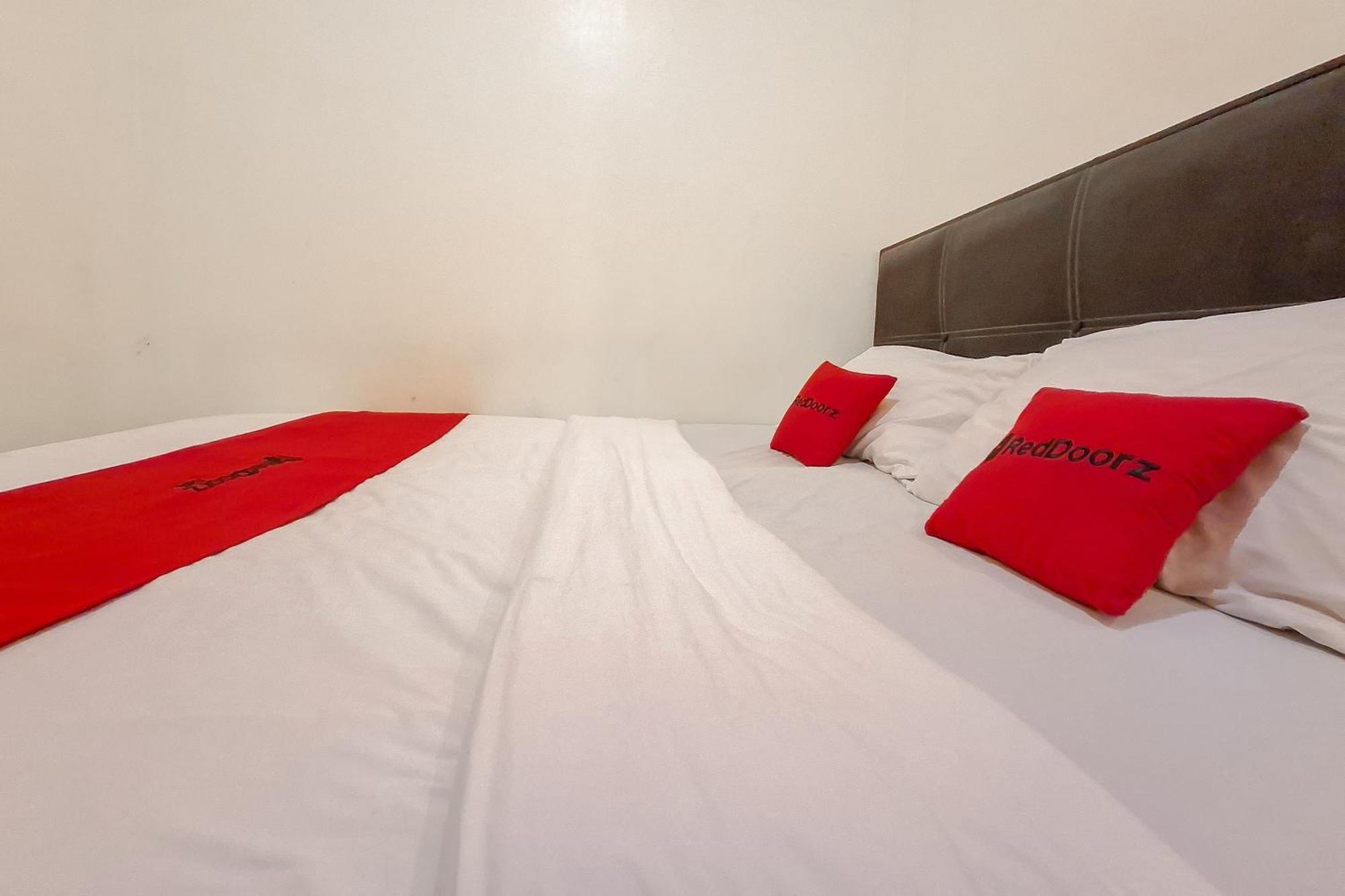 Reddoorz At Andongkoe 64 Salatiga Hotel Exterior photo