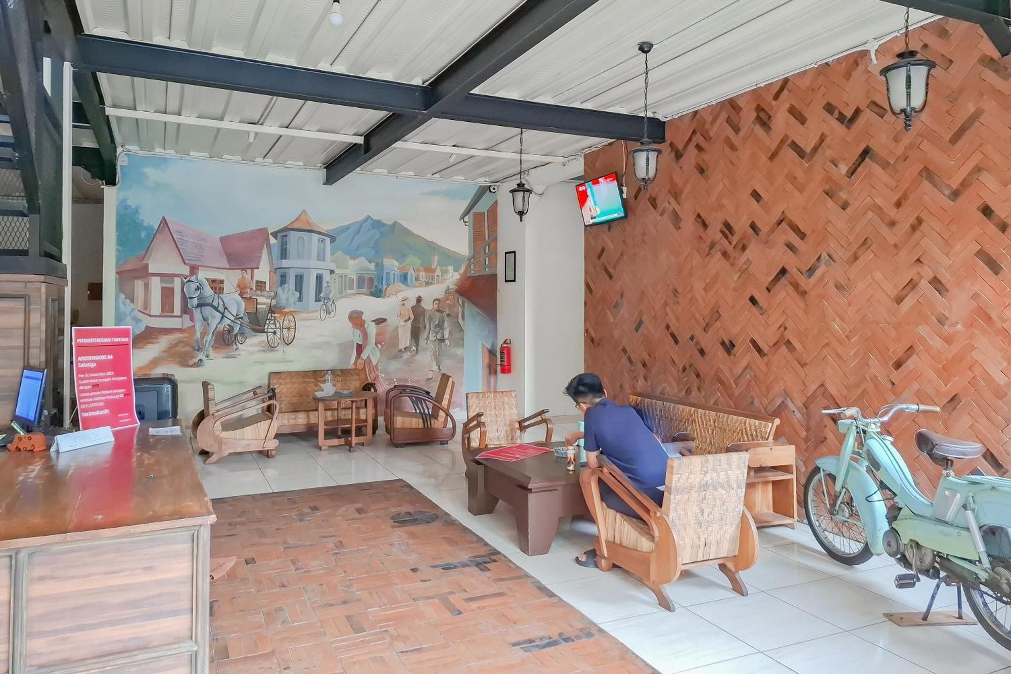 Reddoorz At Andongkoe 64 Salatiga Hotel Exterior photo